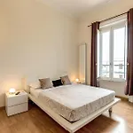 Floor 6 Boutique By Dot 3*