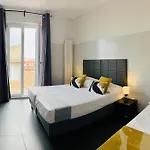 Floor 6 Boutique By Dot 3* Rom