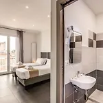 Pensionat Floor 6 Boutique By Dot Rom